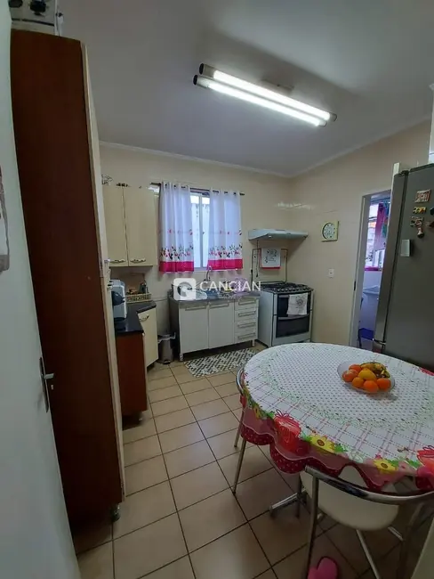 Foto 4 de Cobertura com 2 quartos à venda, 107m2 em Centro, Santa Maria - RS