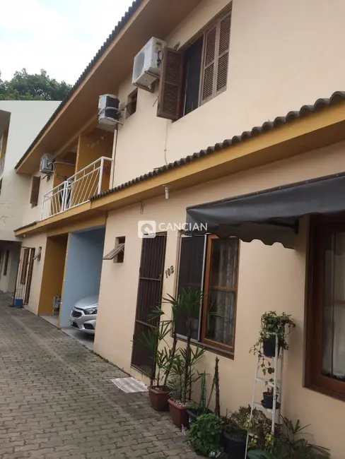 Foto 1 de Casa de Condomínio com 2 quartos à venda, 84m2 em São João, Santa Maria - RS