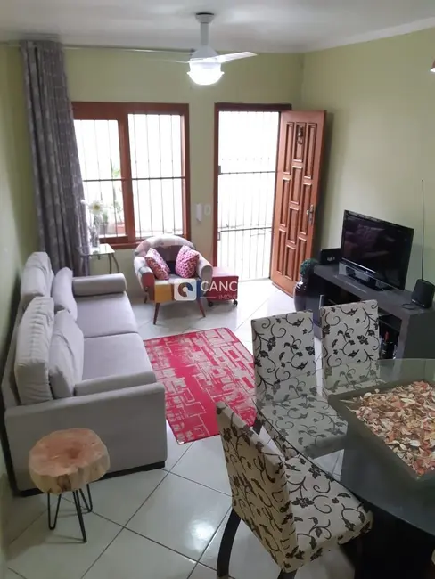 Foto 2 de Casa de Condomínio com 2 quartos à venda, 84m2 em São João, Santa Maria - RS