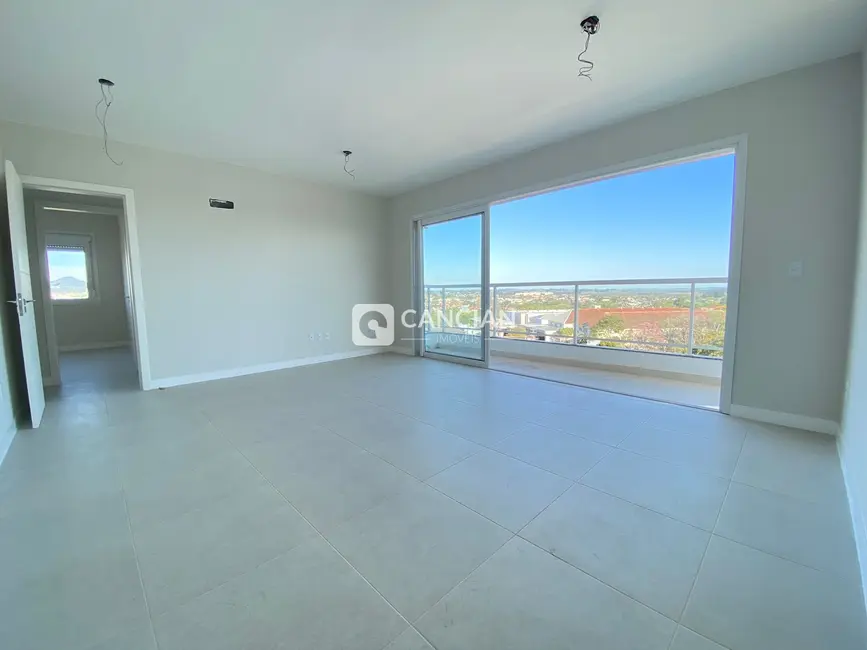 Foto 3 de Apartamento com 3 quartos à venda, 108m2 em Patronato, Santa Maria - RS