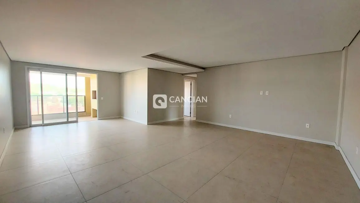 Foto 4 de Apartamento com 3 quartos à venda, 170m2 em Nossa Senhora de Lourdes, Santa Maria - RS