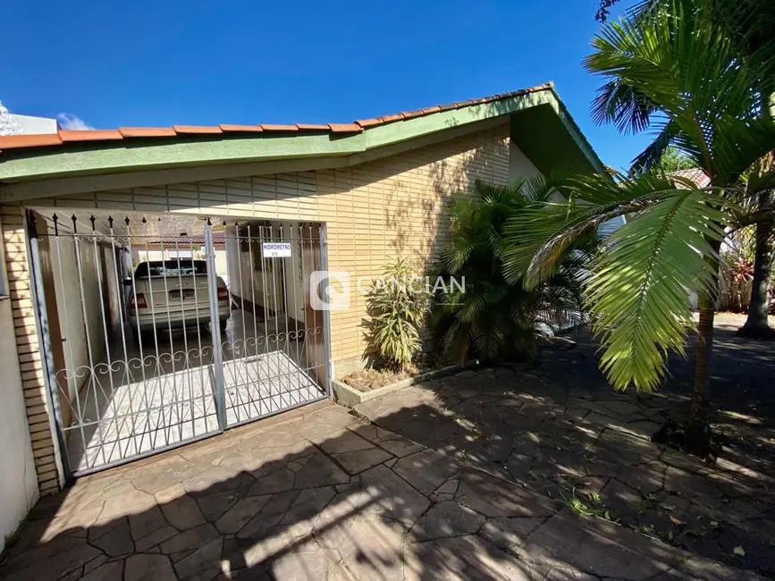 Foto 1 de Casa com 3 quartos à venda, 173m2 em Patronato, Santa Maria - RS