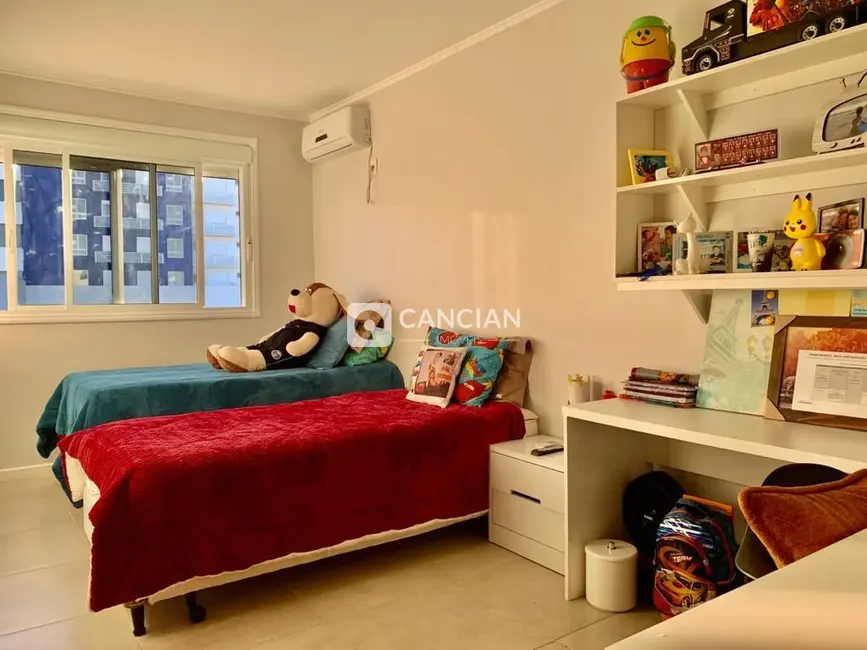 Foto 9 de Apartamento com 3 quartos à venda, 140m2 em Camobi, Santa Maria - RS