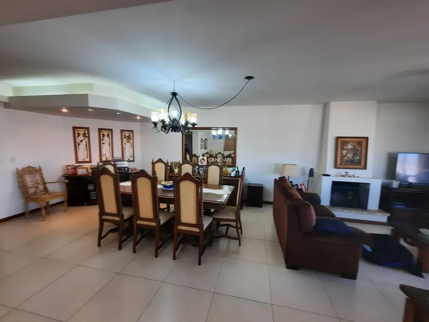 Foto 8 de Apartamento com 3 quartos à venda, 218m2 em Nossa Senhora de Fátima, Santa Maria - RS