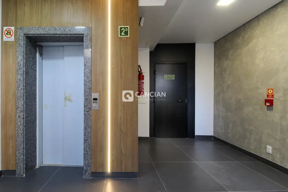 Foto 1 de Sala Comercial com 1 quarto para alugar, 105m2 em Centro, Santa Maria - RS