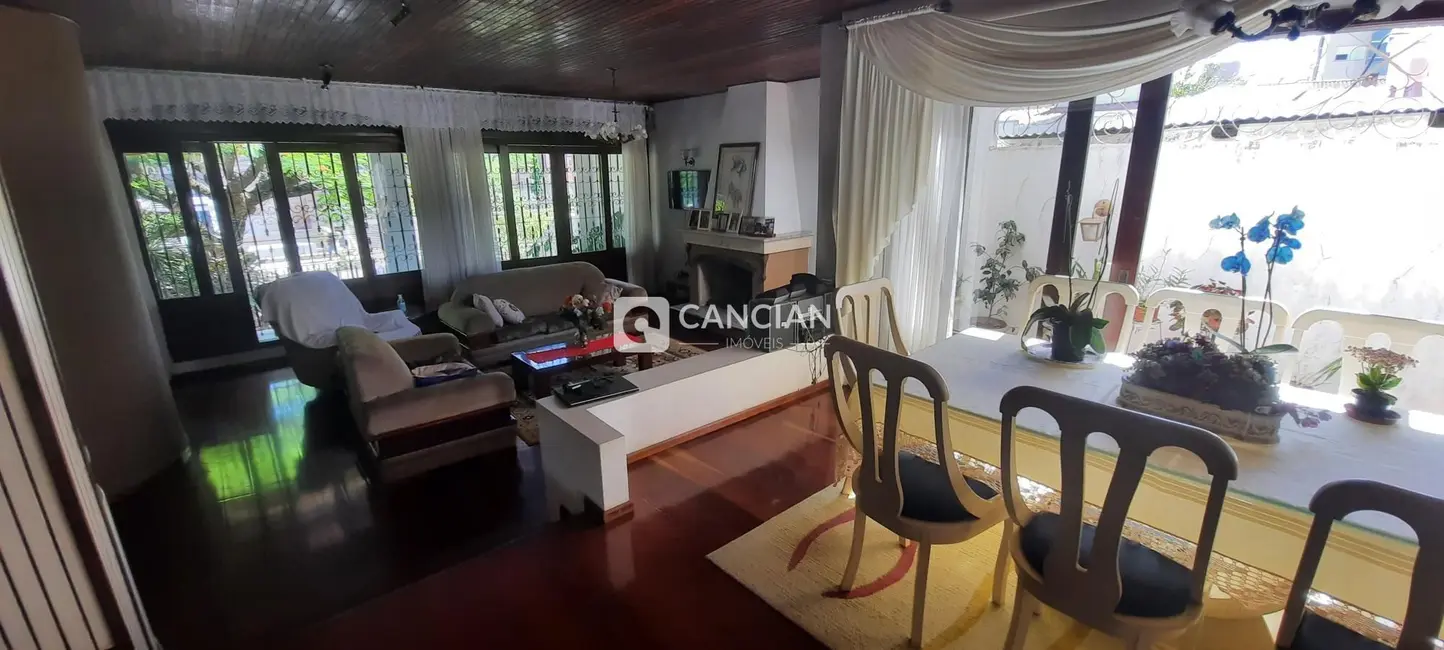 Casa com 4 quartos à venda, 370m2 em Santa Maria - RS - imagem 6 Foto 6 de Casa com 4 quartos à venda, 370m2 em Santa Maria - RS