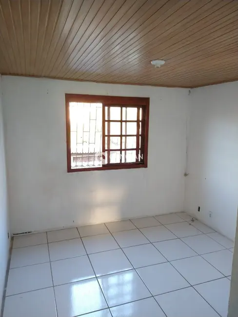 Foto 2 de Apartamento com 2 quartos à venda, 36m2 em Tancredo Neves, Santa Maria - RS