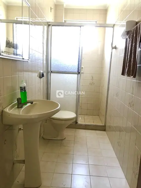 Foto 6 de Apartamento com 3 quartos à venda, 81m2 em Nossa Senhora de Lourdes, Santa Maria - RS