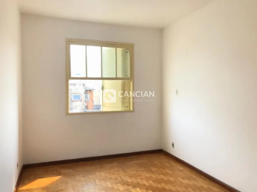 Foto 2 de Apartamento com 3 quartos para alugar, 73m2 em Centro, Santa Maria - RS