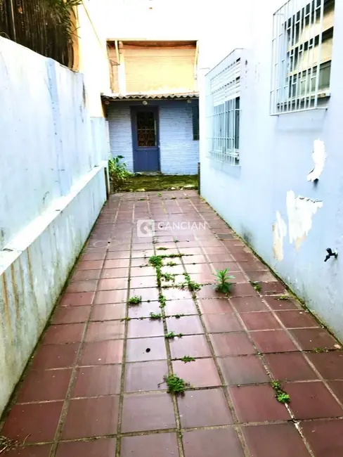 Casa com 3 quartos à venda, 110m2 em Nossa Senhora de Fátima, Santa Maria - RS - imagem 7 Foto 7 de Casa com 3 quartos à venda, 110m2 em Nossa Senhora de Fátima, Santa Maria - RS