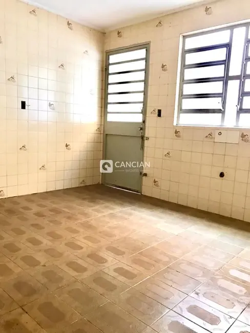 Casa com 3 quartos à venda, 110m2 em Nossa Senhora de Fátima, Santa Maria - RS - imagem 4 Foto 4 de Casa com 3 quartos à venda, 110m2 em Nossa Senhora de Fátima, Santa Maria - RS