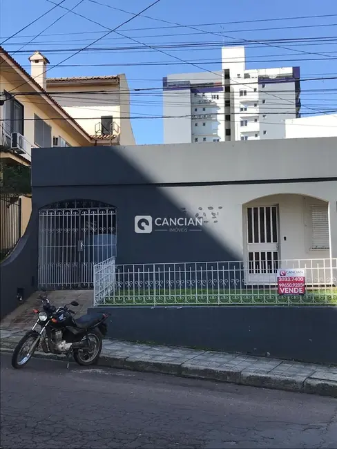 Casa com 3 quartos à venda, 110m2 em Nossa Senhora de Fátima, Santa Maria - RS - imagem 1 Foto 1 de Casa com 3 quartos à venda, 110m2 em Nossa Senhora de Fátima, Santa Maria - RS