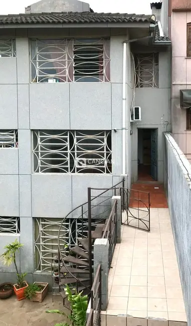 Foto 4 de Casa com 7 quartos à venda, 221m2 em Menino Jesus, Santa Maria - RS