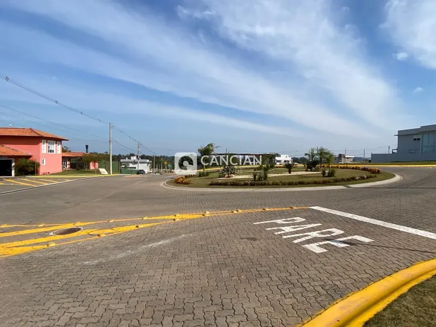 Foto 4 de Terreno / Lote à venda, 300m2 em Tomazetti, Santa Maria - RS