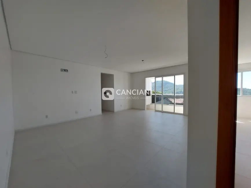 Foto 3 de Apartamento com 3 quartos à venda, 118m2 em Nossa Senhora das Dores, Santa Maria - RS