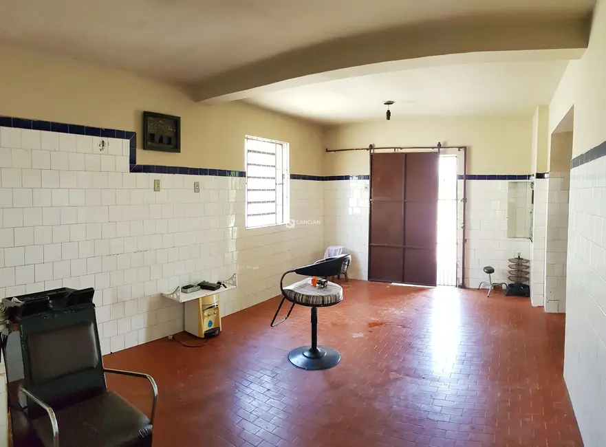 Foto 2 de Casa com 3 quartos à venda, 275m2 em Urlândia, Santa Maria - RS