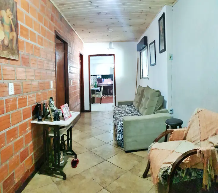 Casa com 3 quartos à venda, 275m2 em Urlândia, Santa Maria - RS - imagem 4 Foto 4 de Casa com 3 quartos à venda, 275m2 em Urlândia, Santa Maria - RS