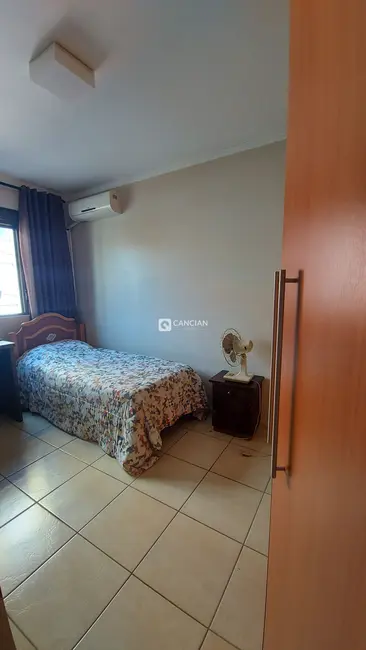 Foto 7 de Apartamento com 3 quartos à venda, 106m2 em Nossa Senhora de Fátima, Santa Maria - RS