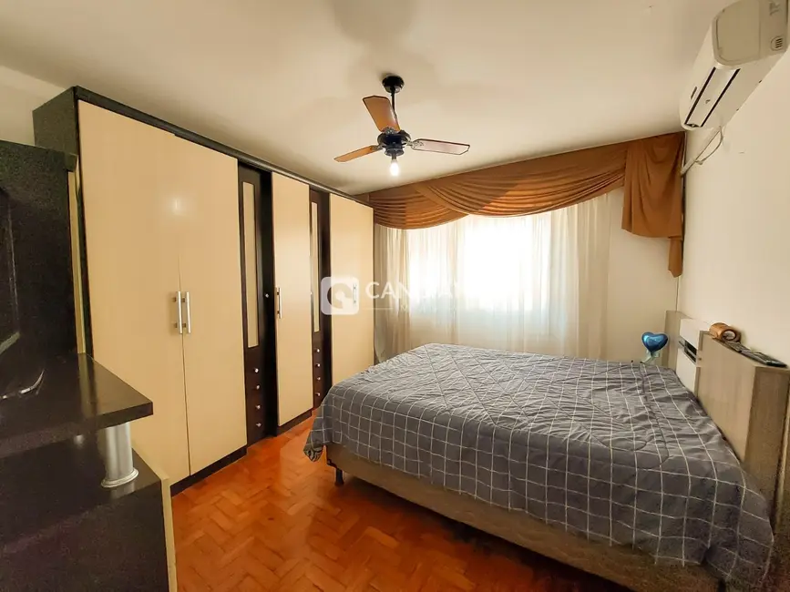 Apartamento com 4 quartos à venda, 117m2 em Centro, Santa Maria - RS - imagem 7 Foto 7 de Apartamento com 4 quartos à venda, 117m2 em Centro, Santa Maria - RS