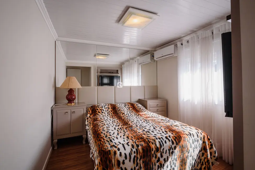 Foto 15 de Apartamento com 2 quartos à venda, 78m2 em Centro, Gramado - RS