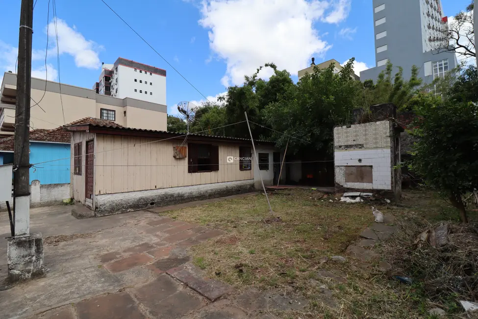 Foto 2 de Terreno / Lote à venda, 187m2 em Nossa Senhora de Fátima, Santa Maria - RS