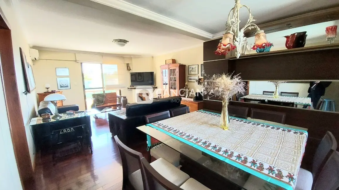 Foto 3 de Apartamento com 3 quartos à venda, 126m2 em Nossa Senhora Medianeira, Santa Maria - RS