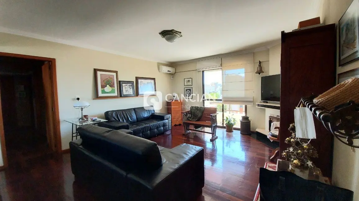 Foto 4 de Apartamento com 3 quartos à venda, 126m2 em Nossa Senhora Medianeira, Santa Maria - RS