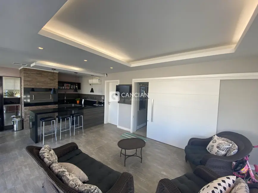 Casa com 3 quartos à venda, 306m2 em Camobi, Santa Maria - RS - imagem 4 Foto 4 de Casa com 3 quartos à venda, 306m2 em Camobi, Santa Maria - RS