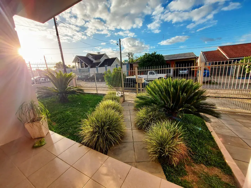 Casa com 4 quartos à venda, 165m2 em Camobi, Santa Maria - RS - imagem 4 Foto 4 de Casa com 4 quartos à venda, 165m2 em Camobi, Santa Maria - RS