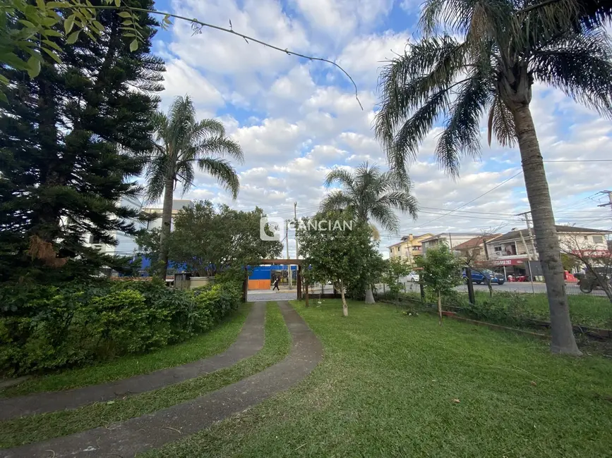 Casa com 5 quartos à venda, 290m2 em Camobi, Santa Maria - RS - imagem 4 Foto 4 de Casa com 5 quartos à venda, 290m2 em Camobi, Santa Maria - RS