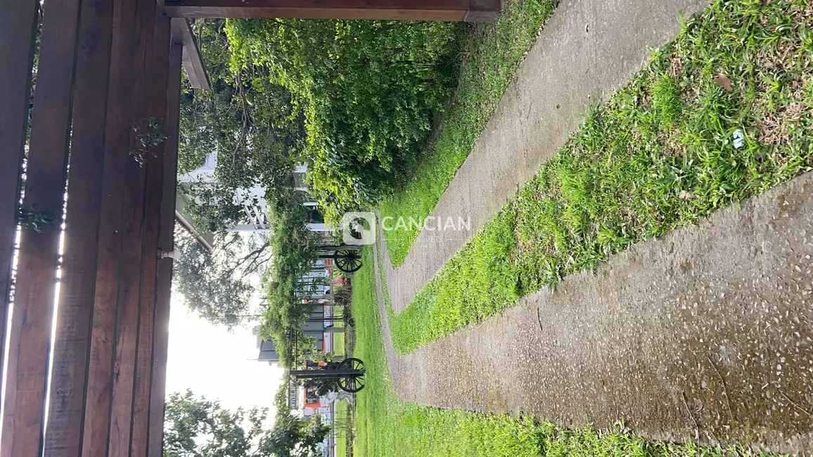 Casa com 5 quartos à venda, 290m2 em Camobi, Santa Maria - RS - imagem 9 Foto 9 de Casa com 5 quartos à venda, 290m2 em Camobi, Santa Maria - RS