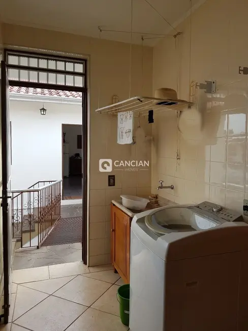 Foto 9 de Apartamento com 3 quartos à venda, 136m2 em Santa Maria - RS