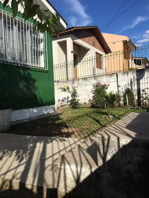 Casa com 3 quartos à venda, 76m2 em Nossa Senhora das Dores, Santa Maria - RS - imagem 2 Foto 2 de Casa com 3 quartos à venda, 76m2 em Nossa Senhora das Dores, Santa Maria - RS