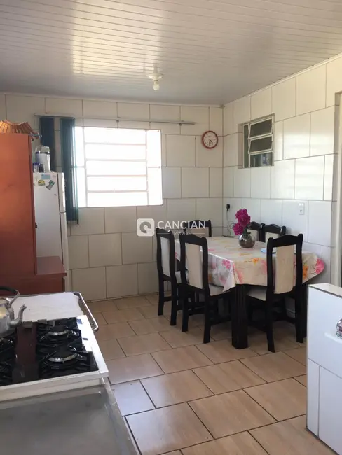 Casa com 3 quartos à venda, 76m2 em Nossa Senhora das Dores, Santa Maria - RS - imagem 5 Foto 5 de Casa com 3 quartos à venda, 76m2 em Nossa Senhora das Dores, Santa Maria - RS
