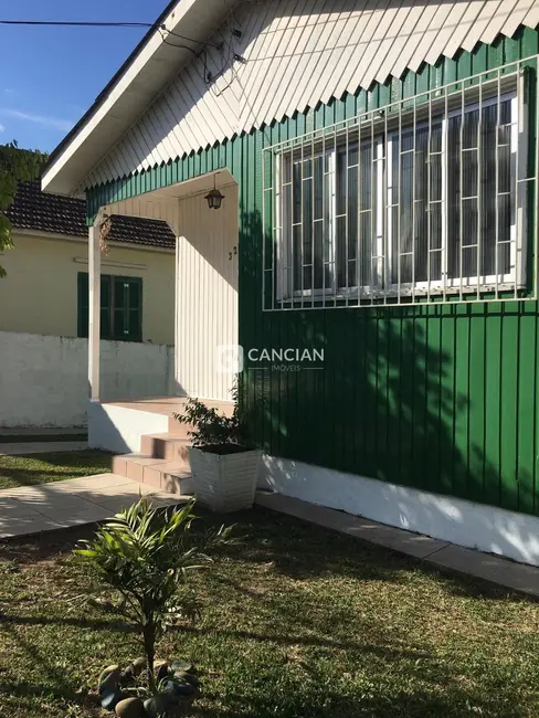 Casa com 3 quartos à venda, 76m2 em Nossa Senhora das Dores, Santa Maria - RS - imagem 1 Foto 1 de Casa com 3 quartos à venda, 76m2 em Nossa Senhora das Dores, Santa Maria - RS