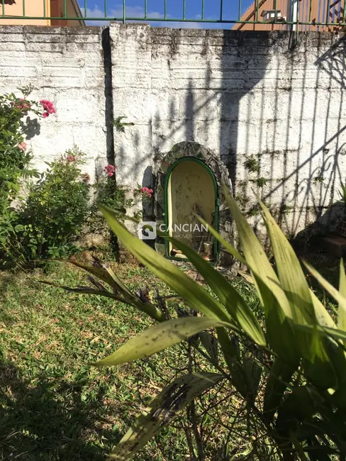 Casa com 3 quartos à venda, 76m2 em Nossa Senhora das Dores, Santa Maria - RS - imagem 3 Foto 3 de Casa com 3 quartos à venda, 76m2 em Nossa Senhora das Dores, Santa Maria - RS