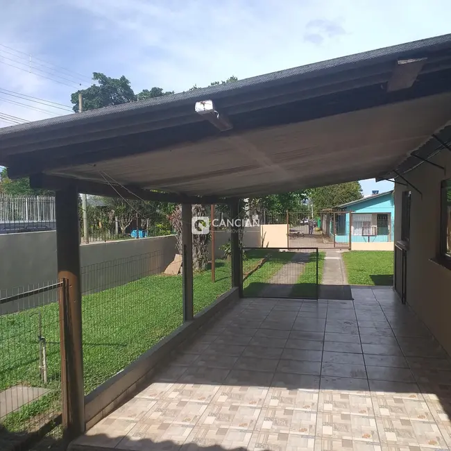 Casa com 3 quartos à venda, 90m2 em Camobi, Santa Maria - RS - imagem 3 Foto 3 de Casa com 3 quartos à venda, 90m2 em Camobi, Santa Maria - RS