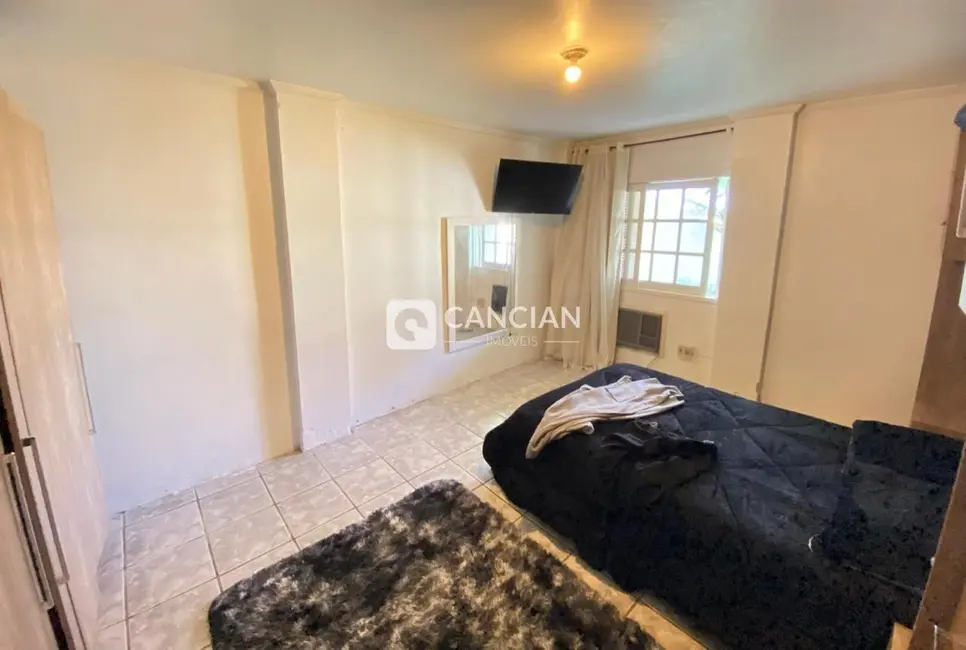Casa com 3 quartos à venda, 150m2 em Pé de Plátano, Santa Maria - RS - imagem 4 Foto 4 de Casa com 3 quartos à venda, 150m2 em Pé de Plátano, Santa Maria - RS