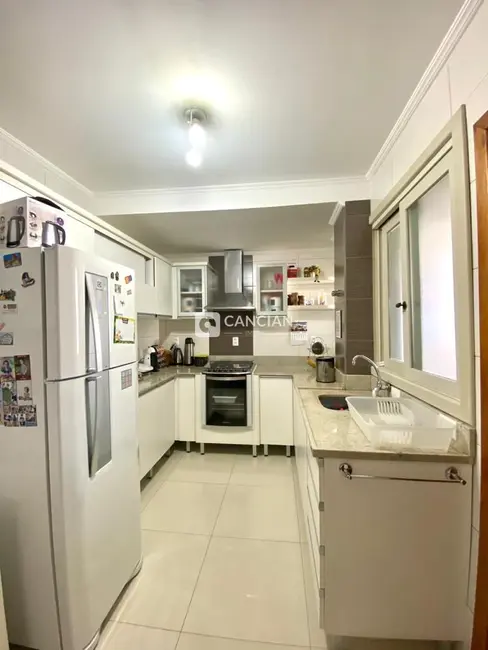 Apartamento com 3 quartos à venda, 133m2 em Centro, Santa Maria - RS - imagem 4 Foto 4 de Apartamento com 3 quartos à venda, 133m2 em Centro, Santa Maria - RS