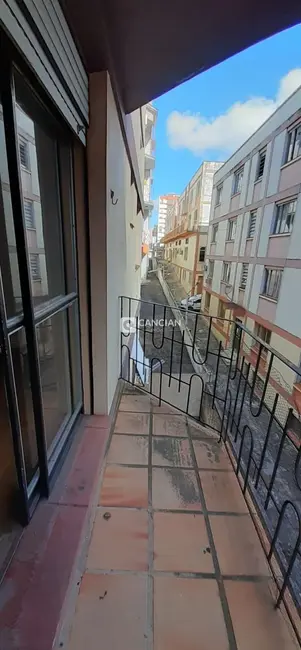 Apartamento com 2 quartos para alugar, 70m2 em Bonfim, Santa Maria - RS - imagem 4 Foto 4 de Apartamento com 2 quartos para alugar, 70m2 em Bonfim, Santa Maria - RS