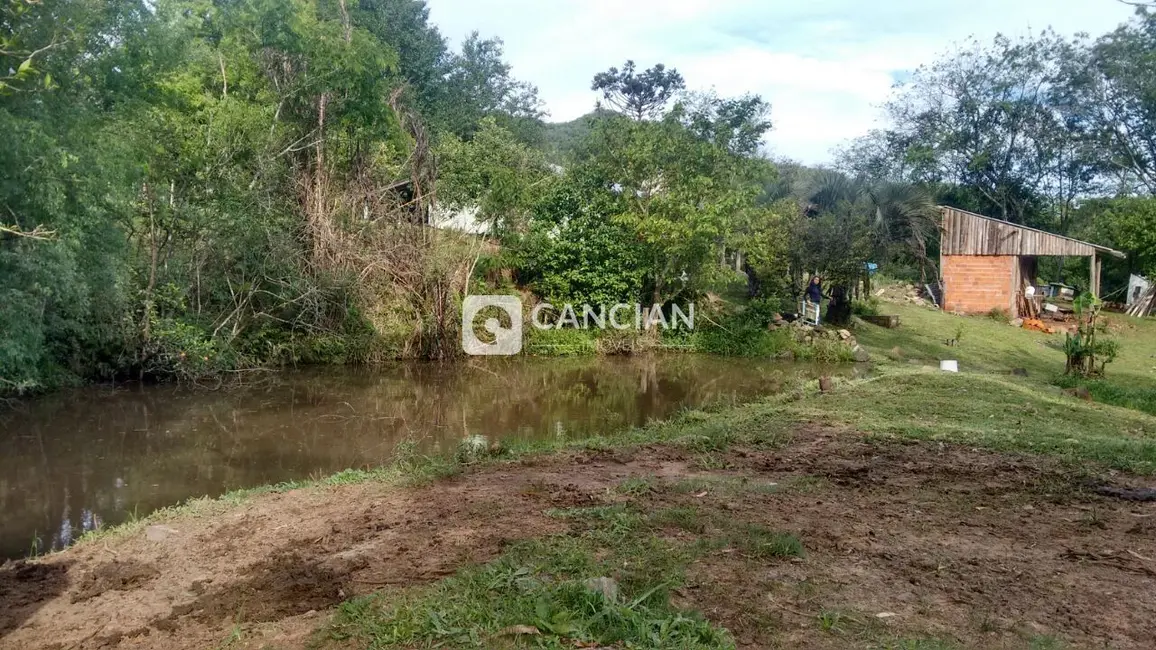 Foto 4 de Chácara com 3 quartos à venda, 75m2 em Campestre do Menino Deus, Santa Maria - RS