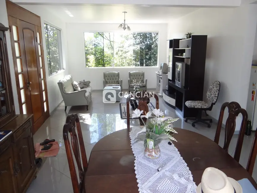 Chácara com 4 quartos à venda, 480m2 em Itaara - RS - imagem 9 Foto 9 de Chácara com 4 quartos à venda, 480m2 em Itaara - RS