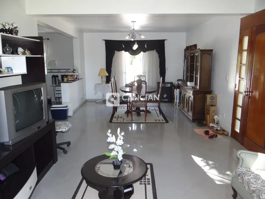 Chácara com 4 quartos à venda, 480m2 em Itaara - RS - imagem 8 Foto 8 de Chácara com 4 quartos à venda, 480m2 em Itaara - RS