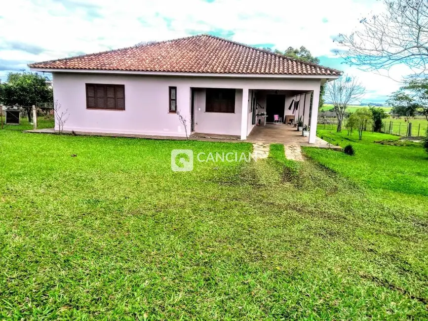Foto 3 de Chácara com 4 quartos à venda, 10000m2 em Camobi, Santa Maria - RS
