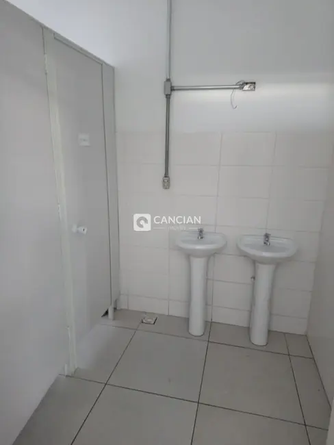 Prédio Inteiro com 13 quartos para alugar, 500m2 em Centro, Santa Maria - RS - imagem 9 Foto 9 de Prédio Inteiro com 13 quartos para alugar, 500m2 em Centro, Santa Maria - RS