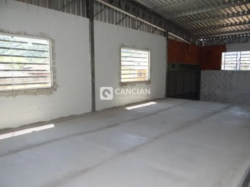 Foto 5 de Armazém / Galpão à venda, 440m2 em Nossa Senhora do Perpétuo Socorro, Santa Maria - RS