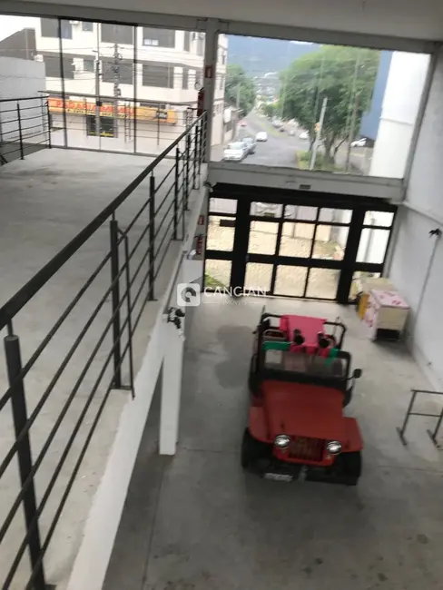Foto 4 de Armazém / Galpão à venda, 370m2 em Centro, Santa Maria - RS