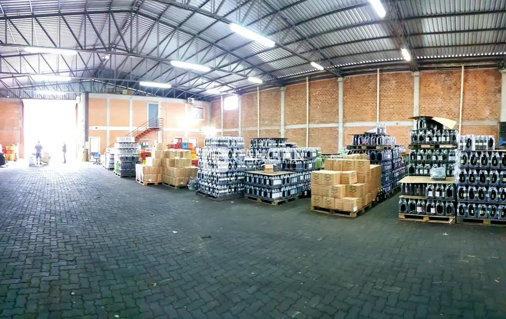 Foto 3 de Armazém / Galpão com 6 quartos à venda, 1090m2 em Camobi, Santa Maria - RS