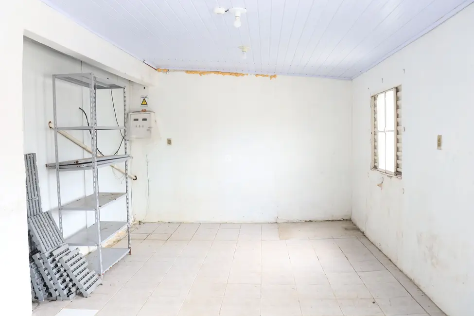 Foto 6 de Armazém / Galpão com 4 quartos para alugar, 400m2 em Patronato, Santa Maria - RS