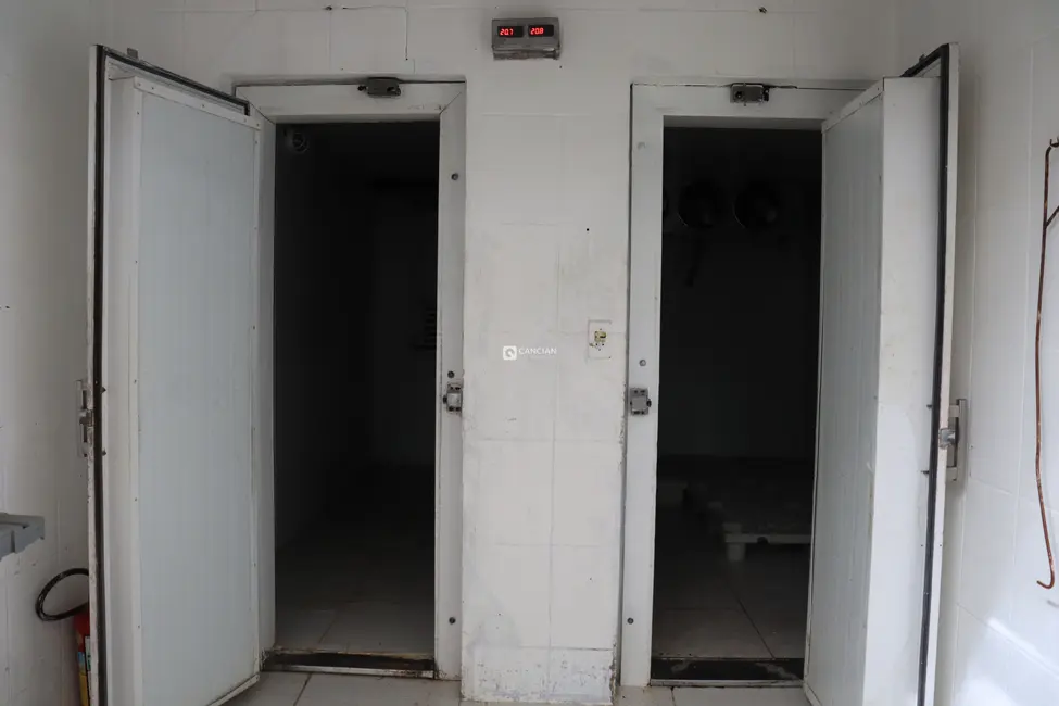 Foto 9 de Armazém / Galpão com 4 quartos para alugar, 400m2 em Patronato, Santa Maria - RS